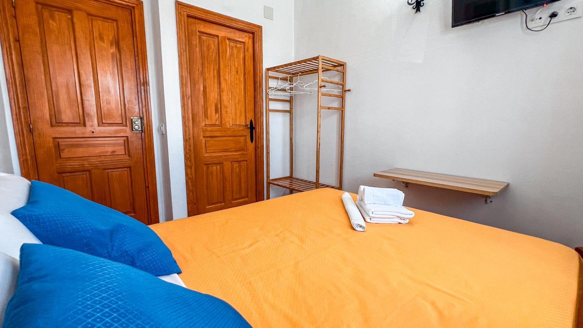 La Tortuga Lodging Rooms Tarifa Exterior photo