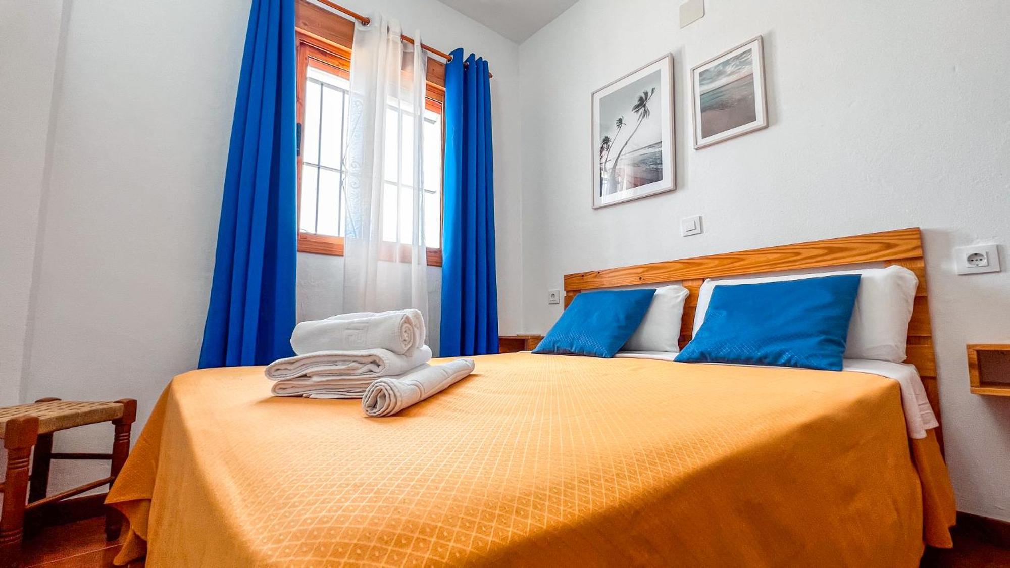 La Tortuga Lodging Rooms Tarifa Exterior photo