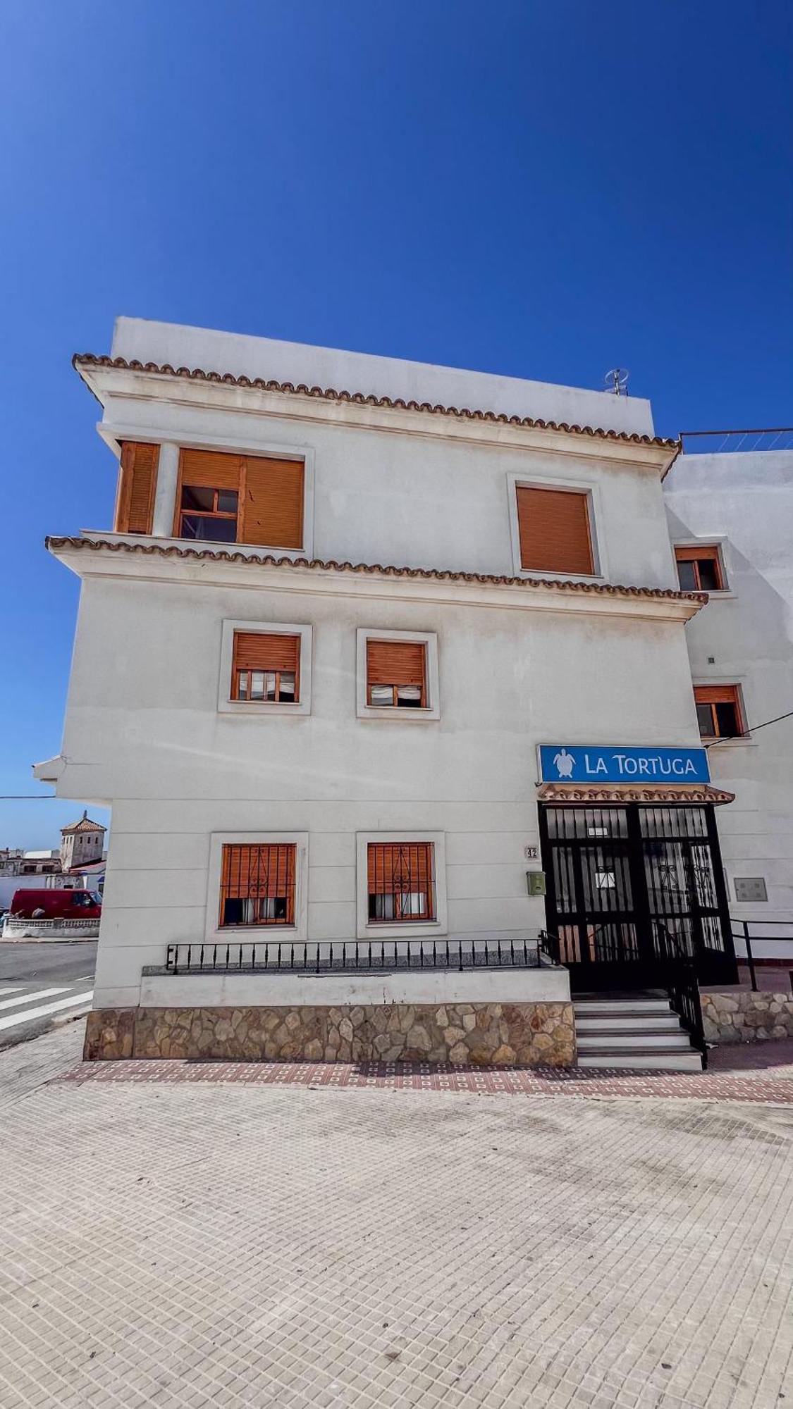 La Tortuga Lodging Rooms Tarifa Exterior photo