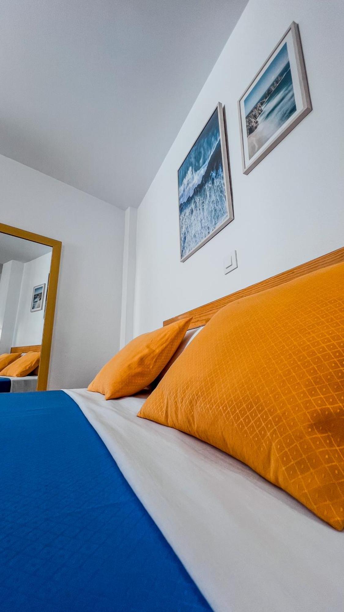 La Tortuga Lodging Rooms Tarifa Exterior photo